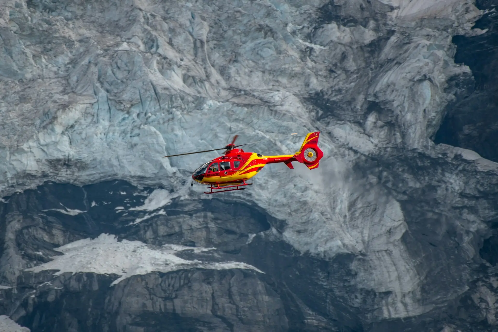 Everest Base Camp trek return helicopter