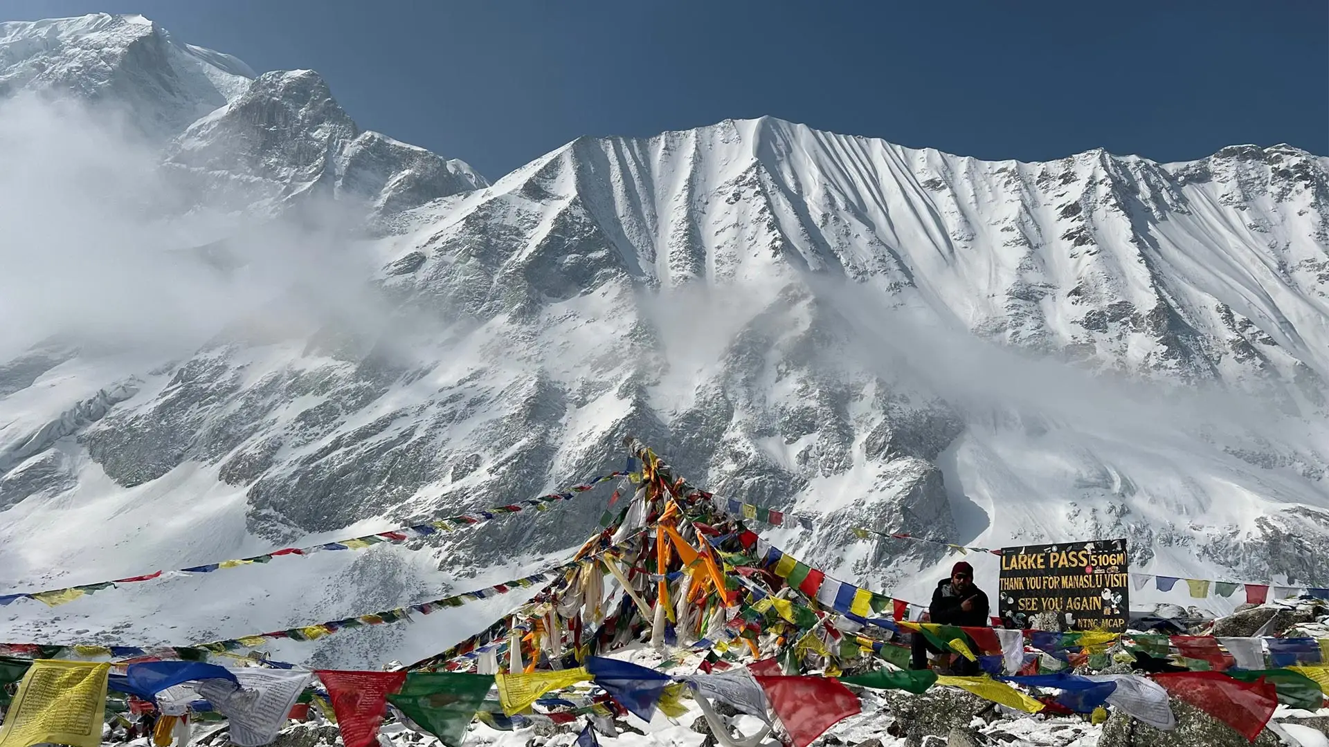 Manaslu Circuit Trek 14-Days