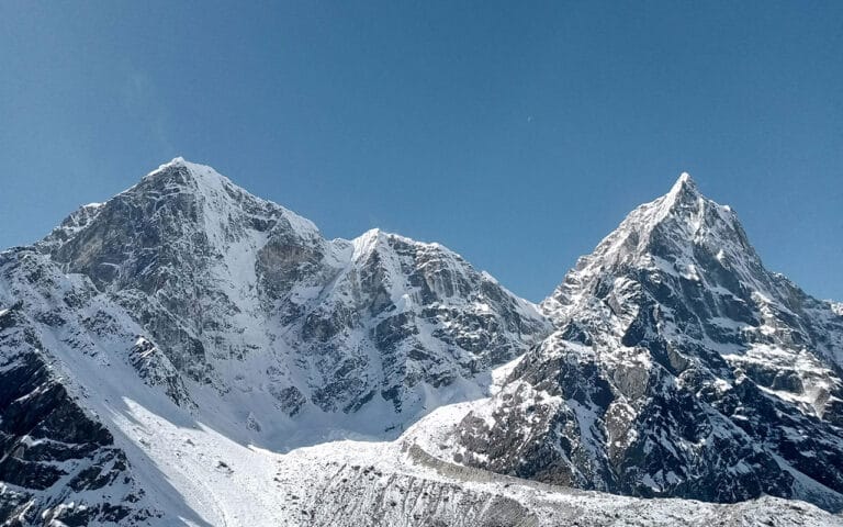 mountain view seen from dingboche everest