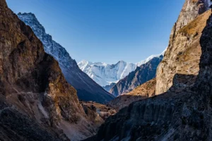 Nar Phu Valley Trek 14-Days